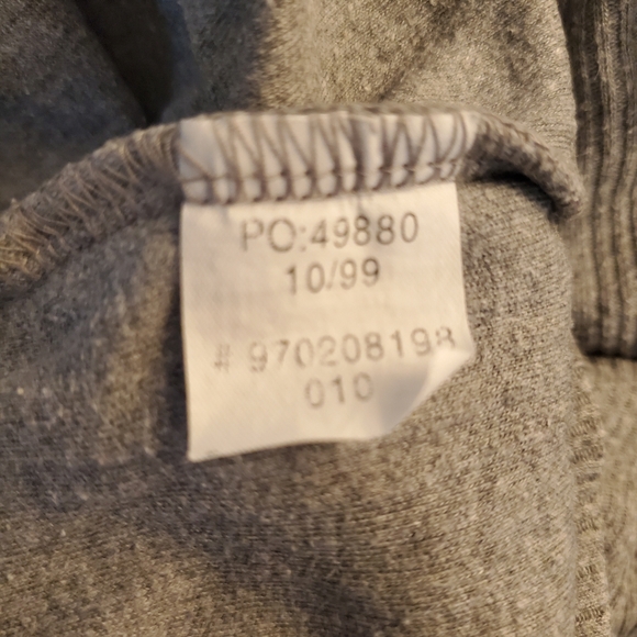Tommy Hilfiger XL Gray Crew Neck Sweater - Picture 6 of 6